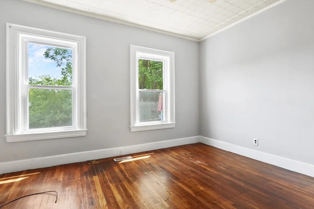 2 bed, 1 bath apartment for rent at 132 Bartlett Unit 132, Lowell — photo 20 of 24