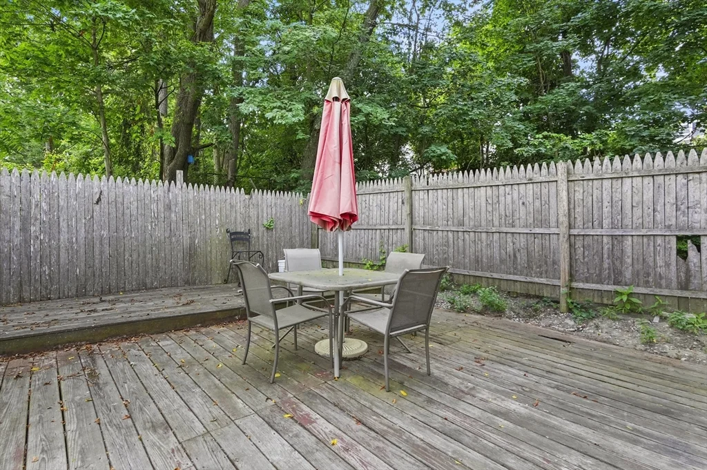 2 bed, 1 bath apartment for rent at 132 Bartlett Unit 132, Lowell — photo 22 of 24
