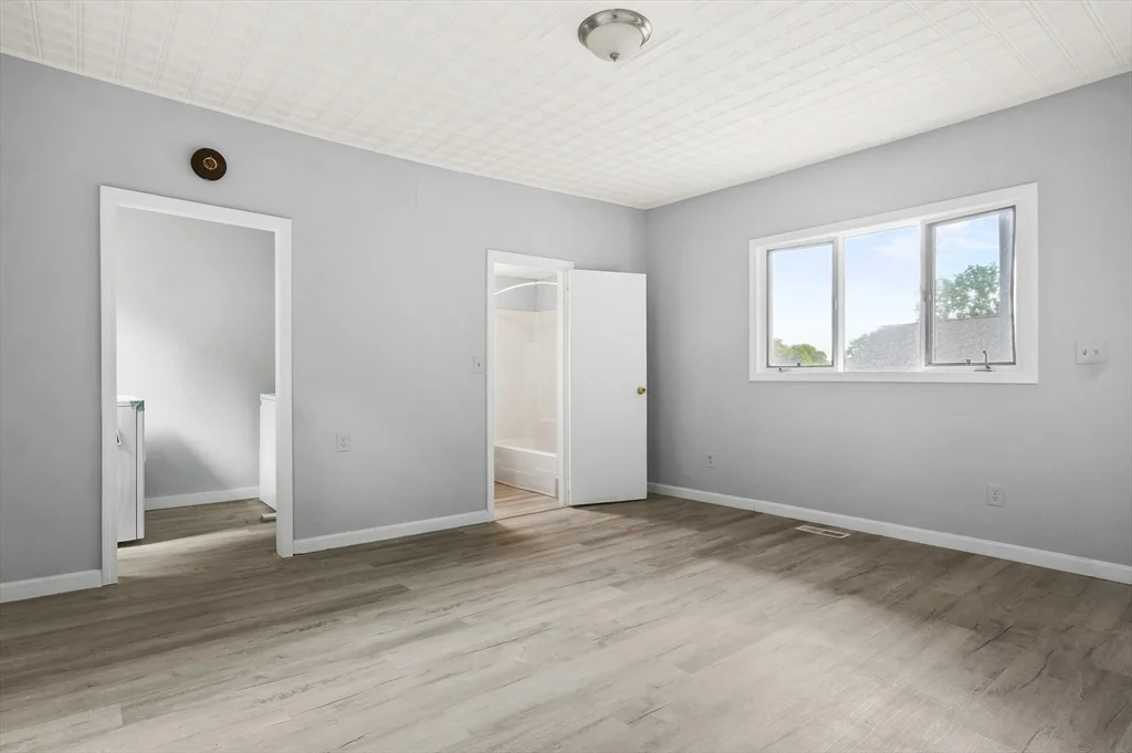 2 bed, 1 bath apartment for rent at 132 Bartlett Unit 132, Lowell — photo 7 of 24