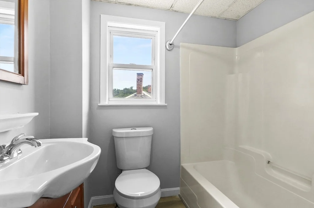 2 bed, 1 bath apartment for rent at 132 Bartlett Unit 132, Lowell — photo 9 of 24