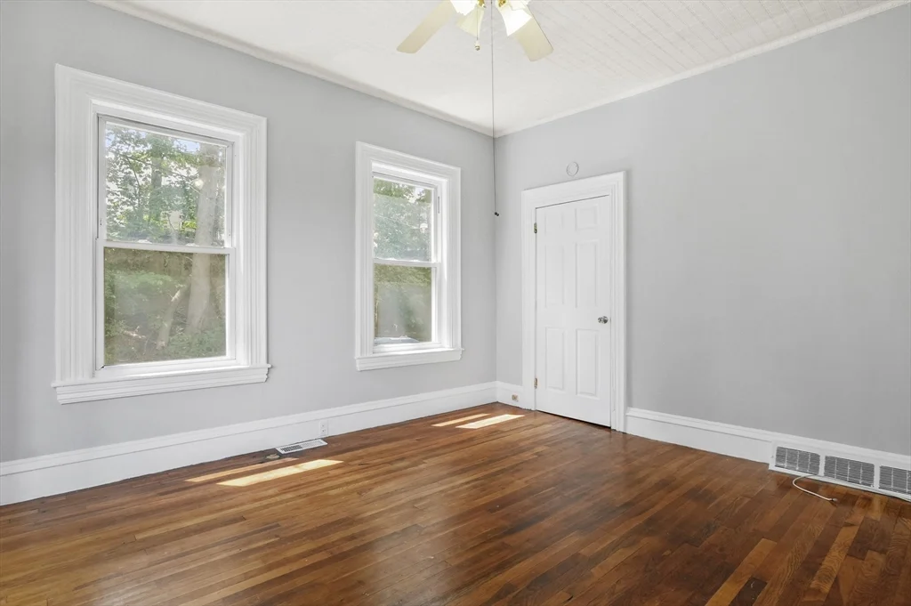 2 bed, 1 bath apartment for rent at 132 Bartlett Unit 132, Lowell — photo 15 of 24