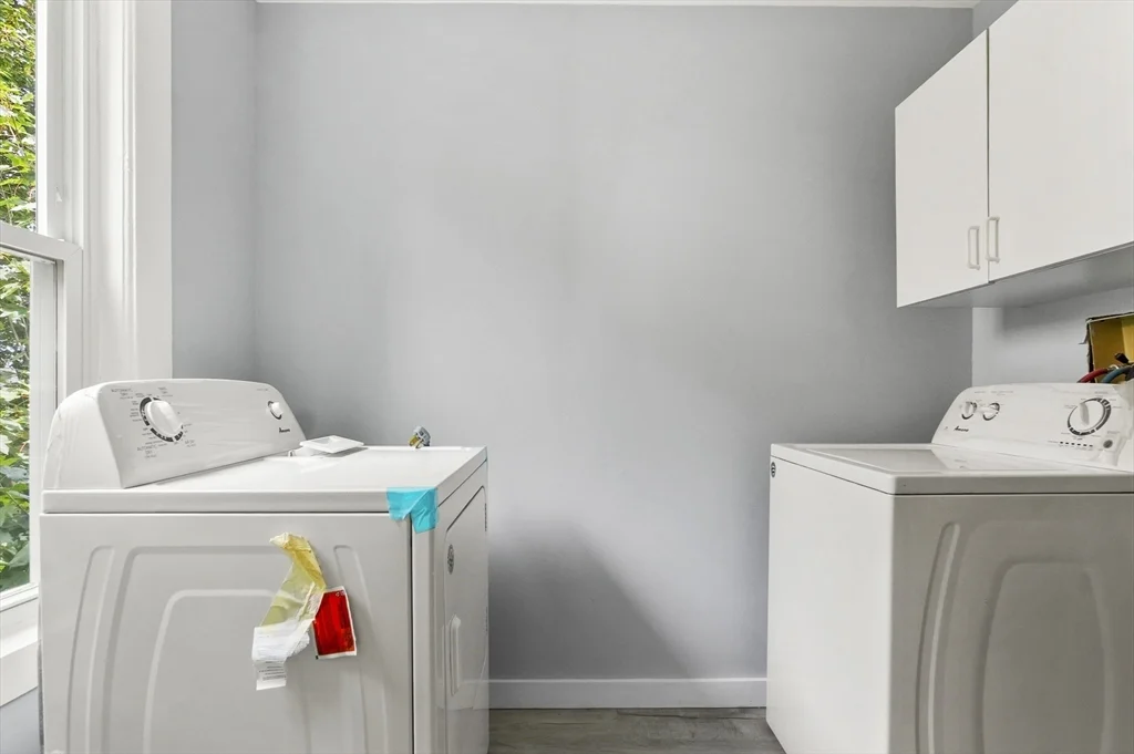 2 bed, 1 bath apartment for rent at 132 Bartlett Unit 132, Lowell — photo 10 of 24