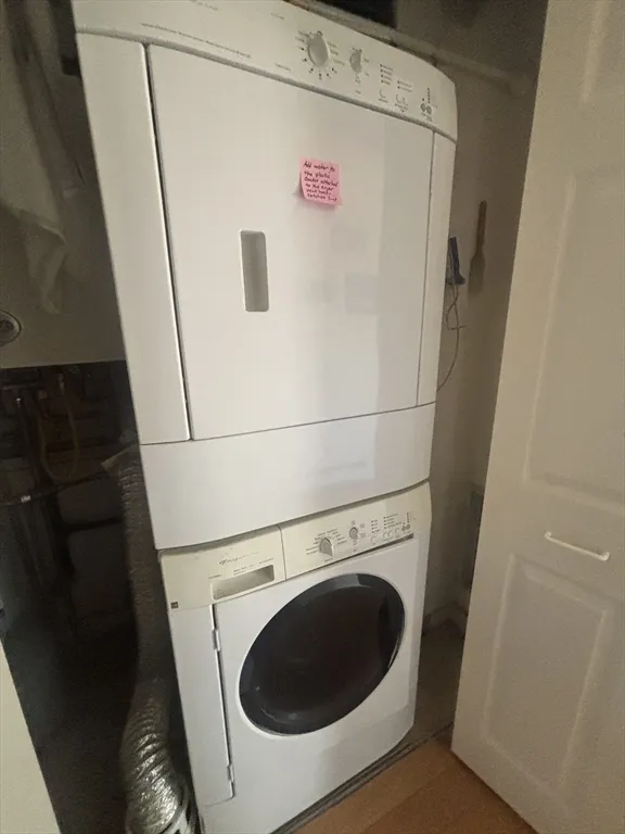 1 bed, 1 bath apartment for rent at 132 Bay St Unit 8, Hull — photo 8 of 8