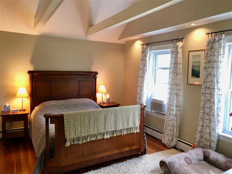 2 bed, 1 bath apartment for rent at 132 Boston Ave Unit 3, Powder House Square — photo 5 of 8