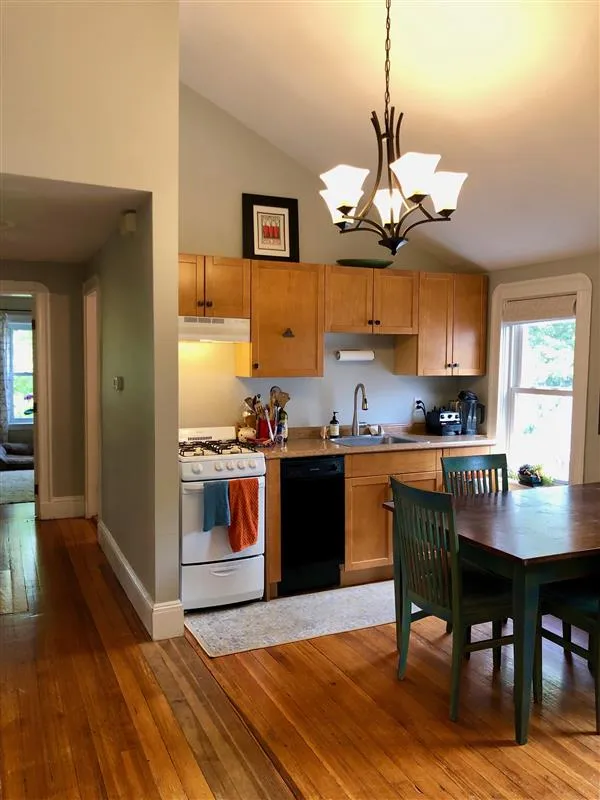 2 bed, 1 bath apartment for rent at 132 Boston Ave Unit 3, Powder House Square — photo 1 of 8