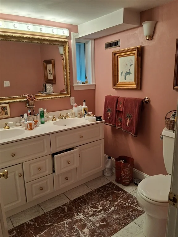 3 bed, 2 bath apartment for rent at 132 Boylston Unit 6, Back Bay — photo 9 of 10