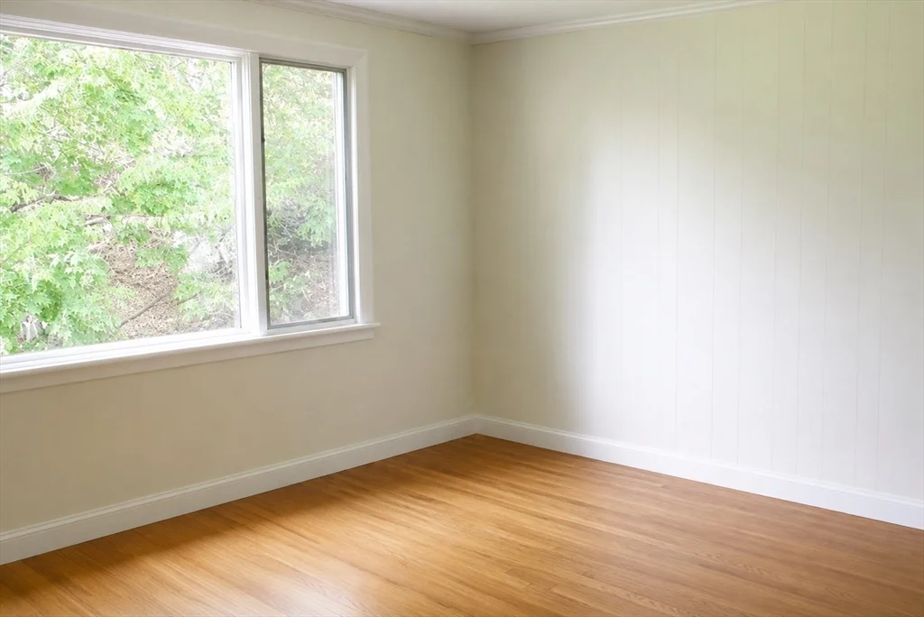 4 bed, 3 bath apartment for rent at 132 Brandeis Rd, Chestnut Hill — photo 8 of 10