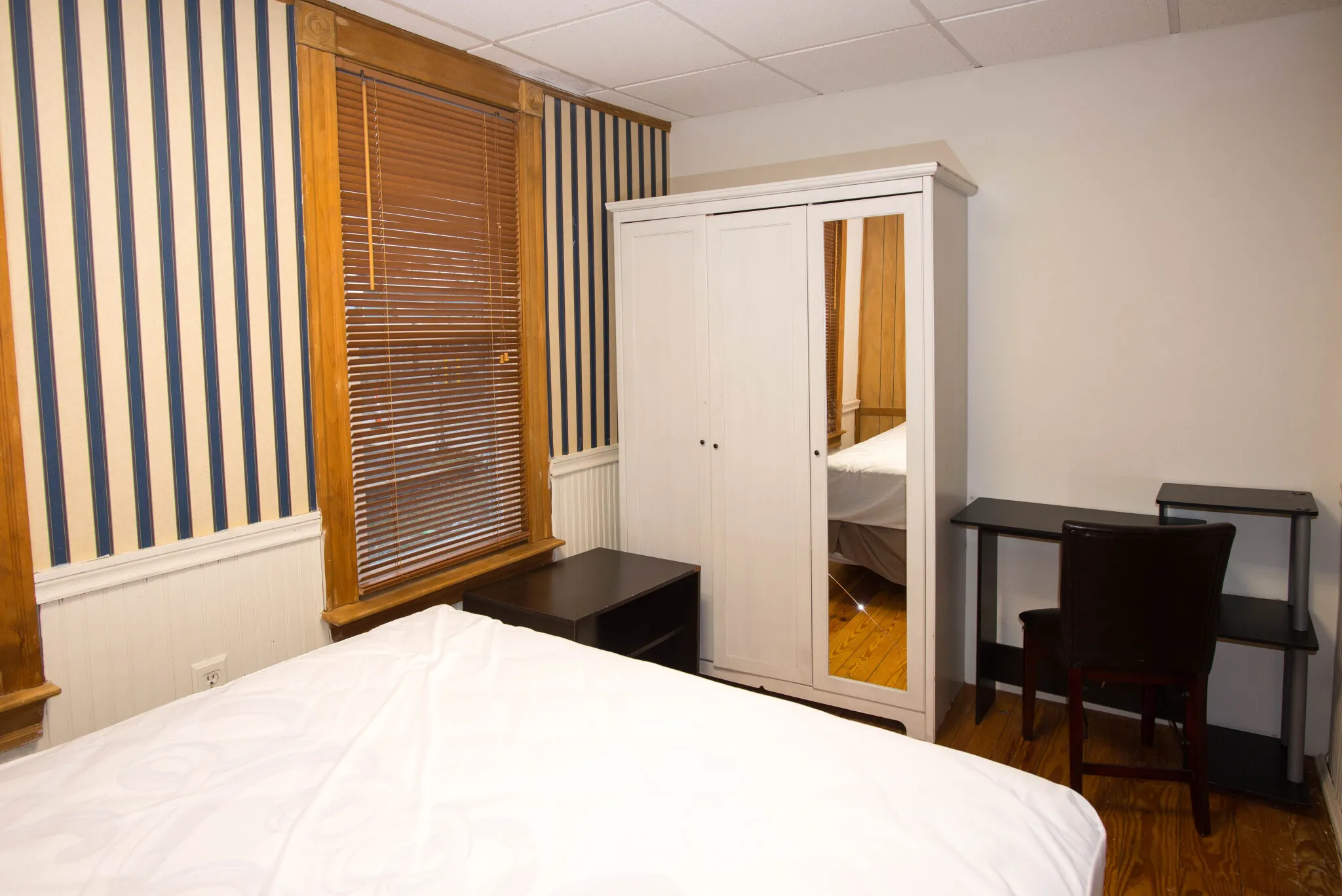 2 bed, 2 bath apartment for rent at 132 Bremen St Unit 1, East Boston — photo 11 of 25
