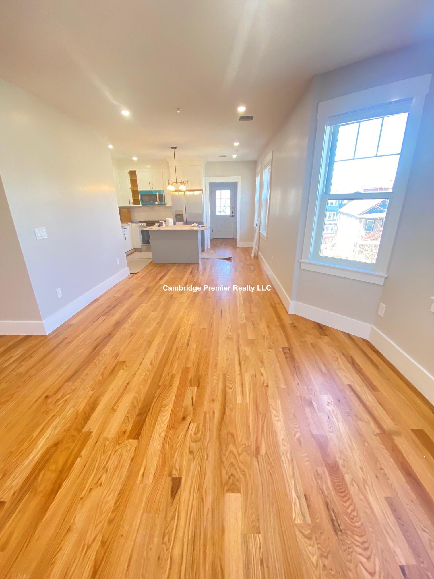 4 bed, 2 bath apartment for rent at 132 Central St Unit 3, Winter Hill — photo 2 of 32