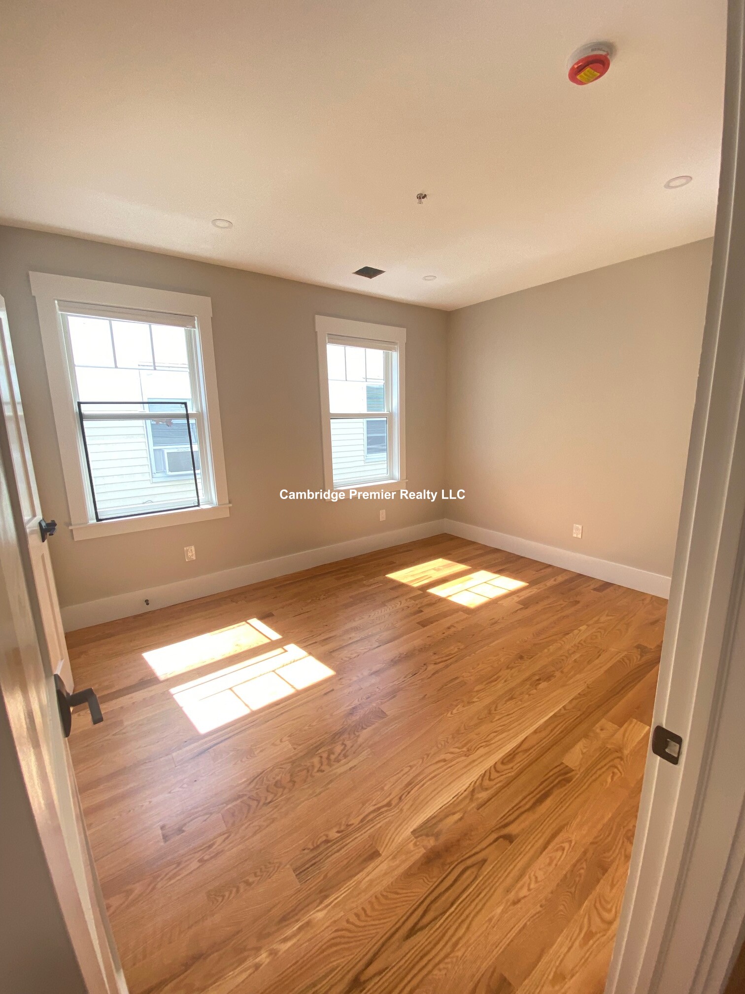 4 bed, 2 bath apartment for rent at 132 Central St Unit 3, Winter Hill — photo 25 of 32