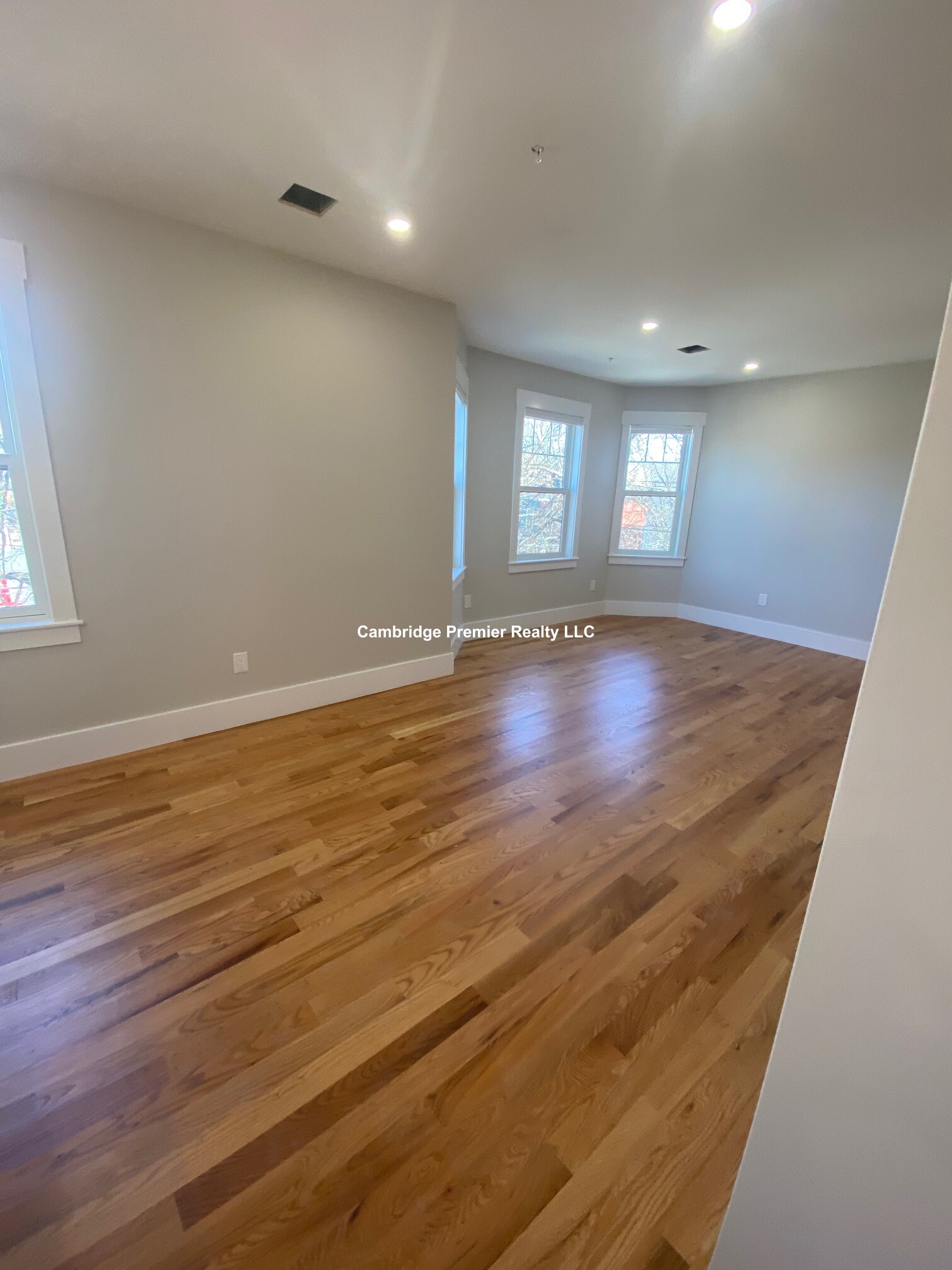 4 bed, 2 bath apartment for rent at 132 Central St Unit 3, Winter Hill — photo 14 of 32