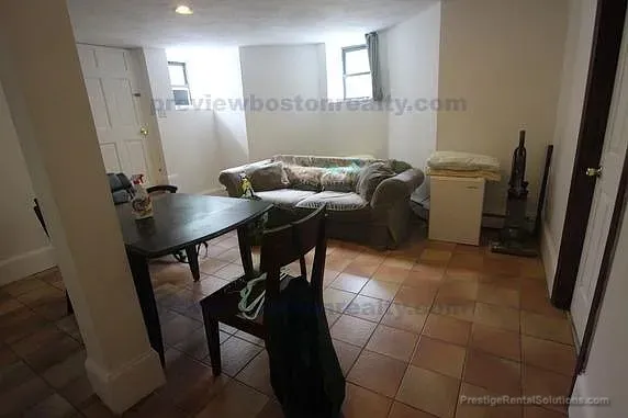 2 bed, 1 bath apartment for rent at 132 Chiswick Rd Unit B, Brighton