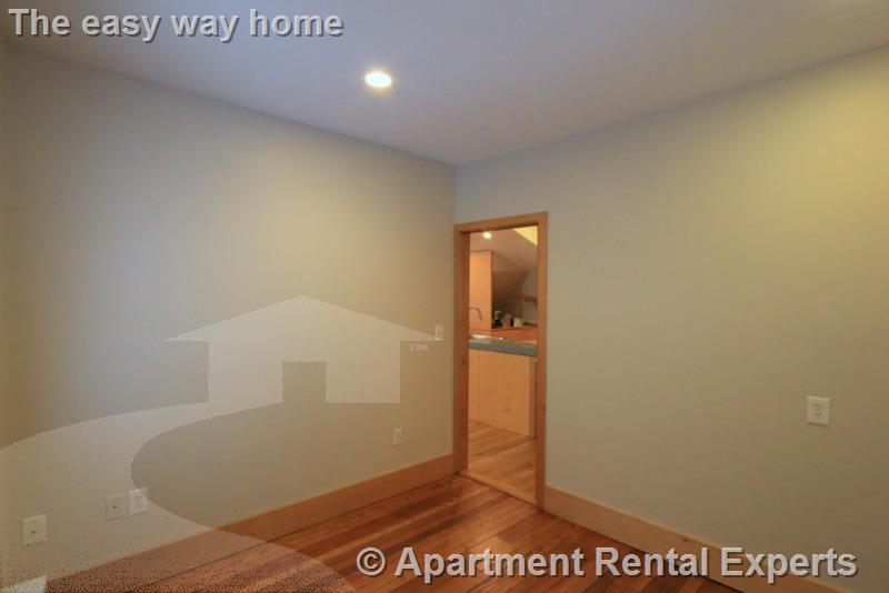 2 bed, 1 bath apartment for rent at 132 Columbia St Unit 1, Central Square — photo 10 of 20