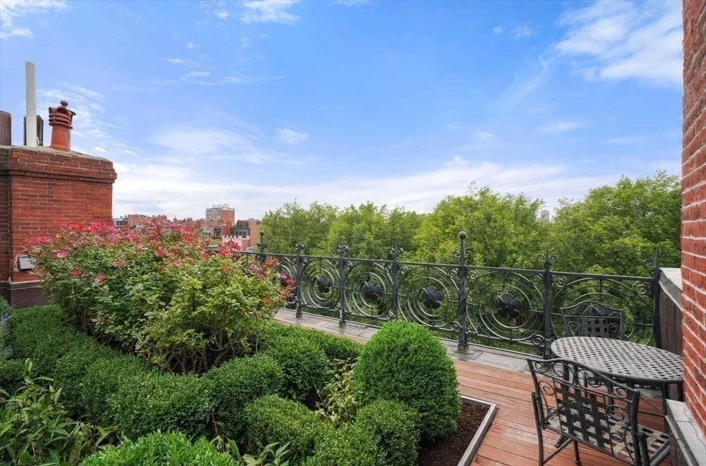 2 bed, 2 bath apartment for rent at 132 Commonwealth Unit 9PH, Back Bay — photo 19 of 27