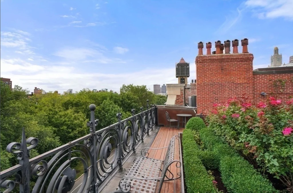 2 bed, 2 bath apartment for rent at 132 Commonwealth Unit 9PH, Back Bay — photo 21 of 27