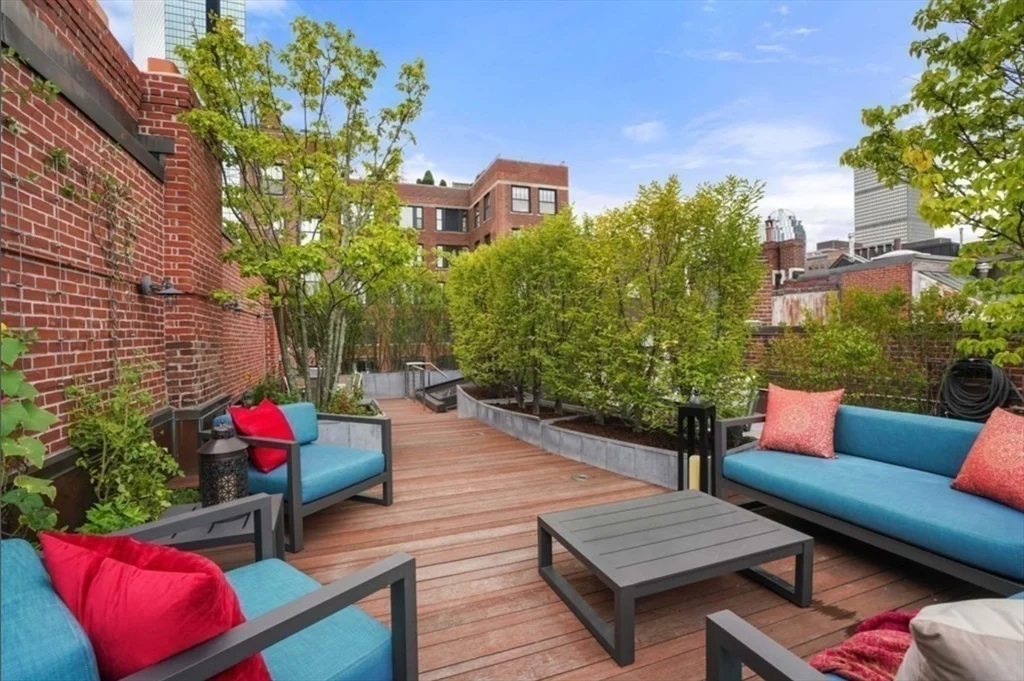2 bed, 2 bath apartment for rent at 132 Commonwealth Unit 9PH, Back Bay — photo 6 of 27