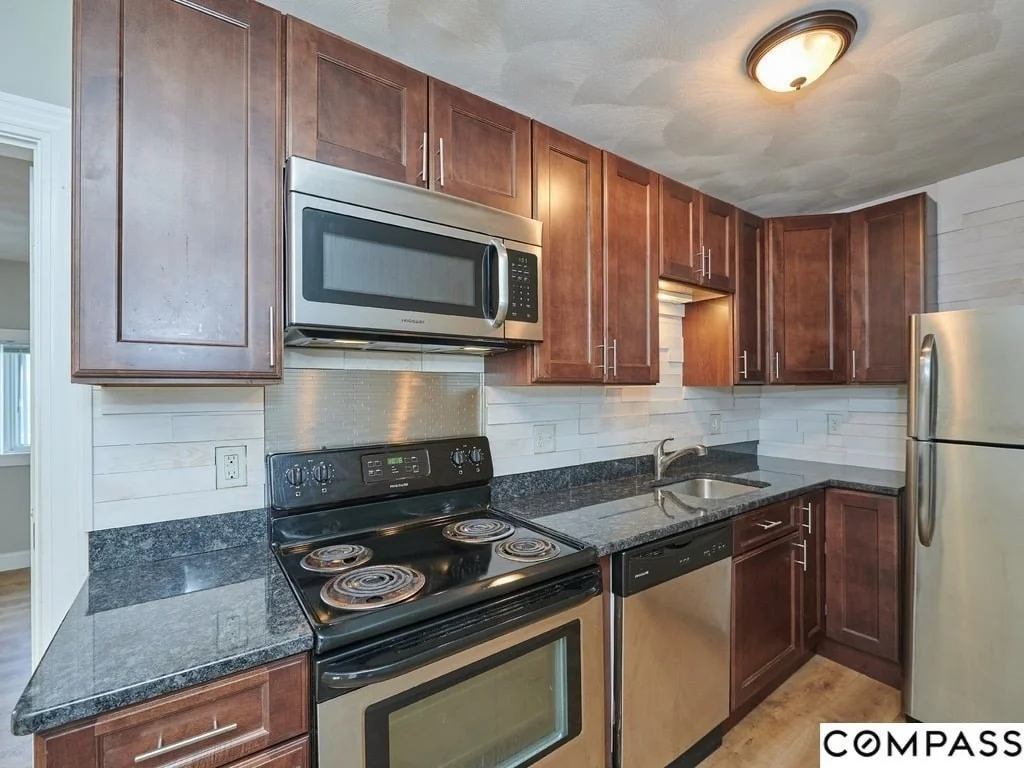 1 bed, 1 bath apartment for rent at 132 Dolphin Ave Unit 3, Beachmont