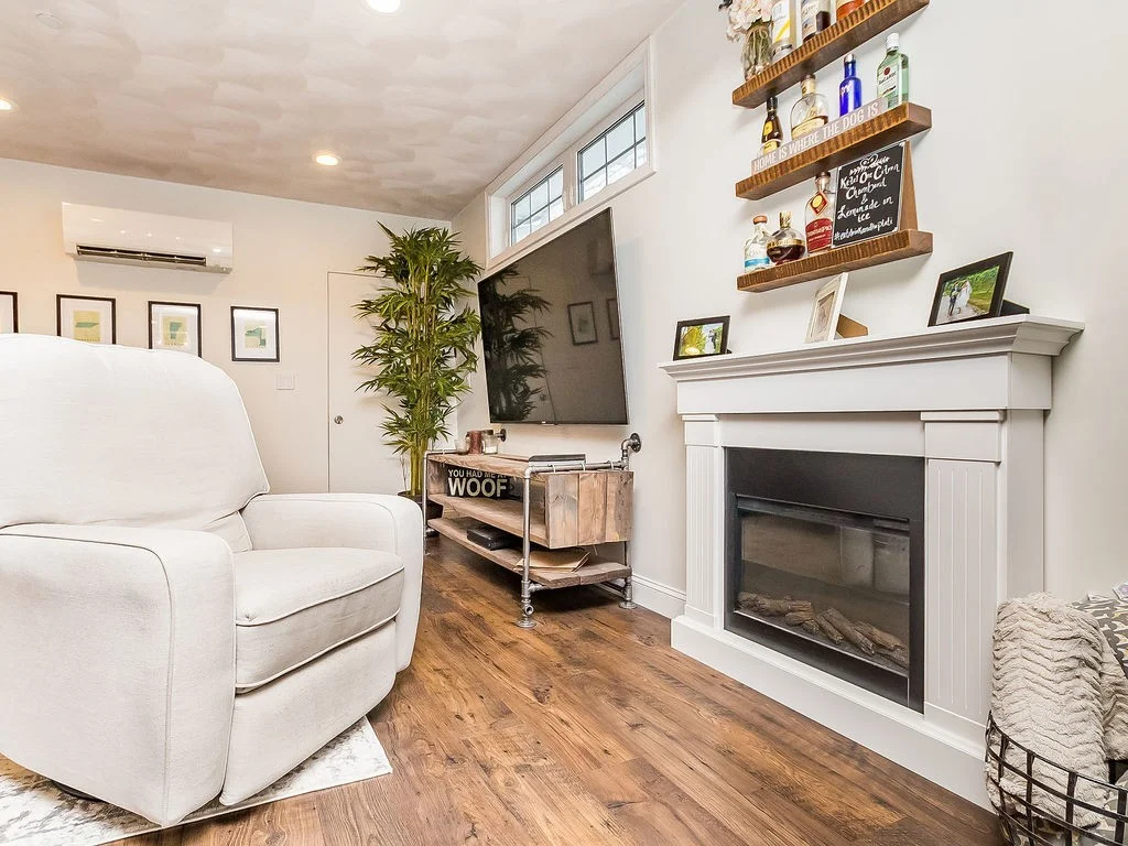 1 bed, 1 bath apartment for rent at 132 Dolphin Ave Unit 4, Beachmont — photo 8 of 21