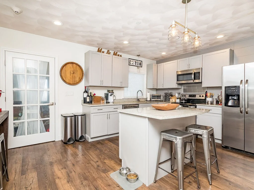 1 bed, 1 bath apartment for rent at 132 Dolphin Ave Unit 4, Beachmont — photo 3 of 21