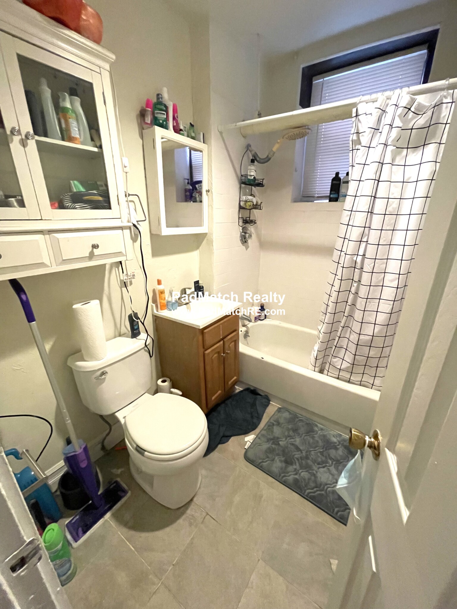 2 bed, 1 bath apartment for rent at 132 Hemenway St Unit B, Fenway — photo 12 of 14