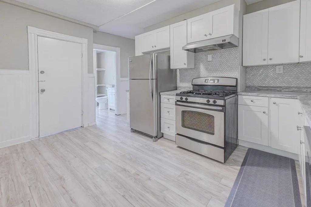3 bed, 1 bath apartment for rent at 132 Hyde Park Ave Unit 2, Jamaica Plain