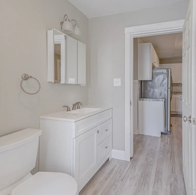 3 bed, 1 bath apartment for rent at 132 Hyde Park Ave Unit 2, Jamaica Plain — photo 4 of 10