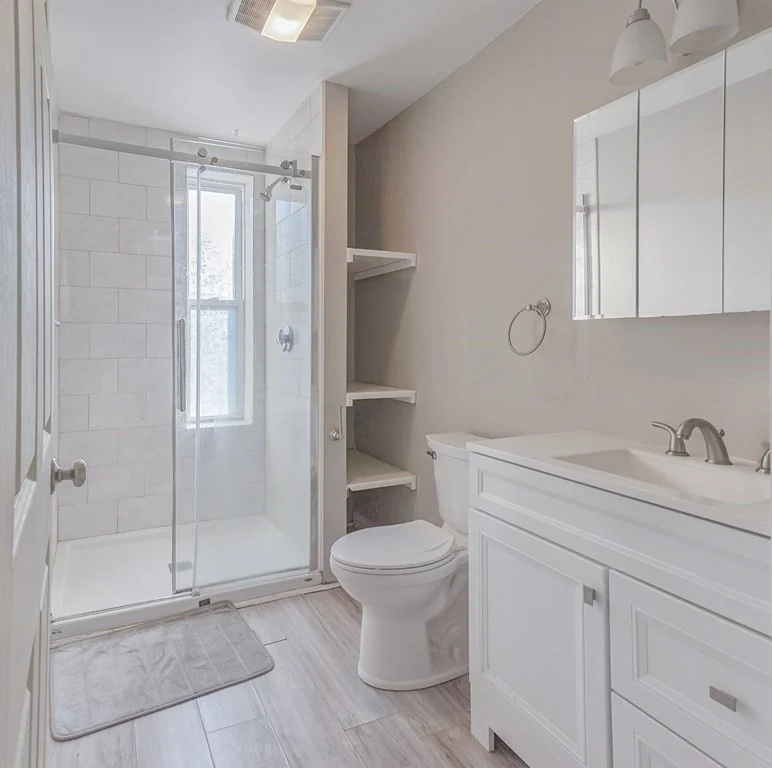 3 bed, 1 bath apartment for rent at 132 Hyde Park Ave Unit 2, Jamaica Plain — photo 3 of 10