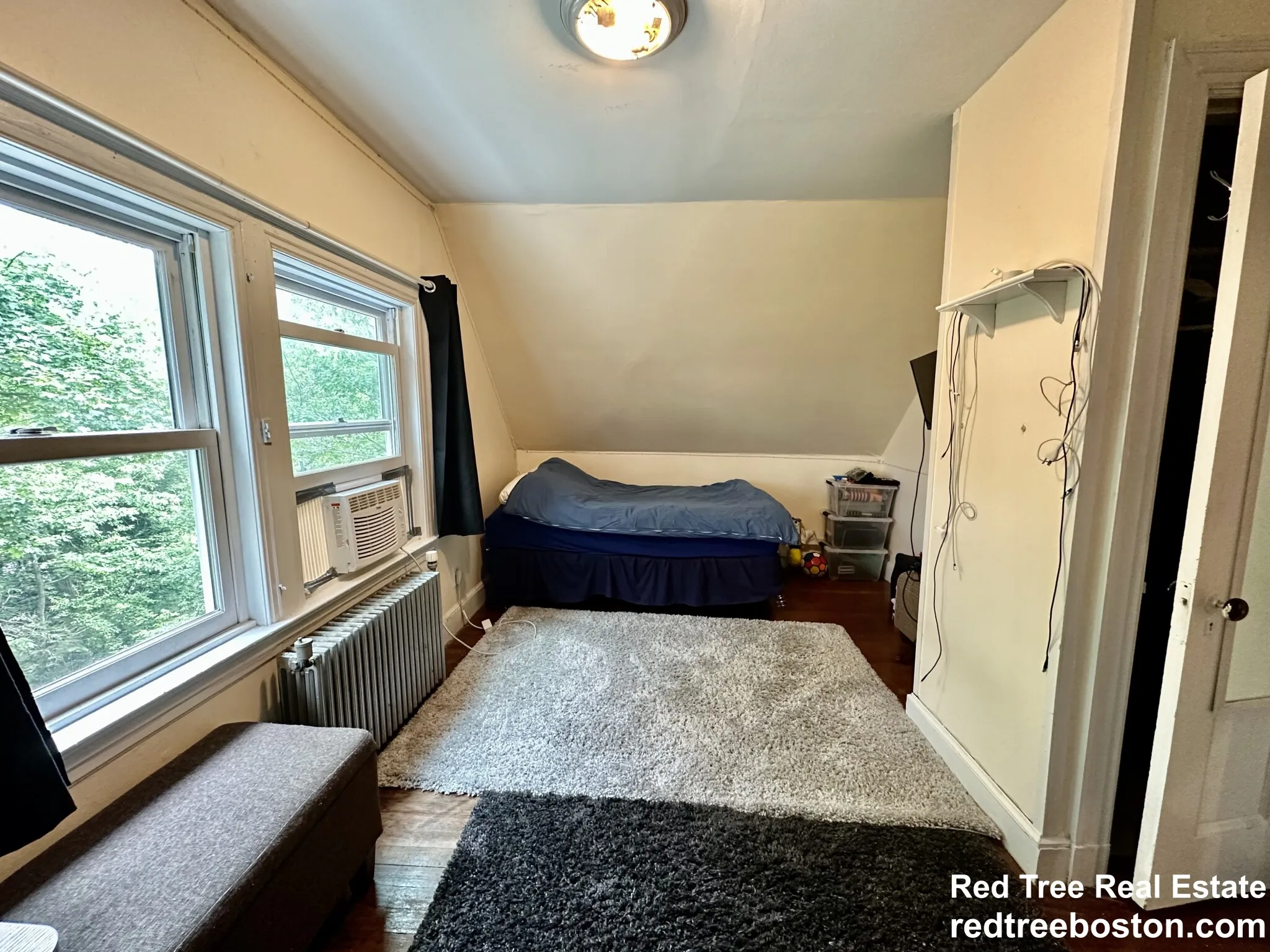 4 bed, 2 bath apartment for rent at 132 Kilsyth Rd Unit 2, Brighton — photo 13 of 19