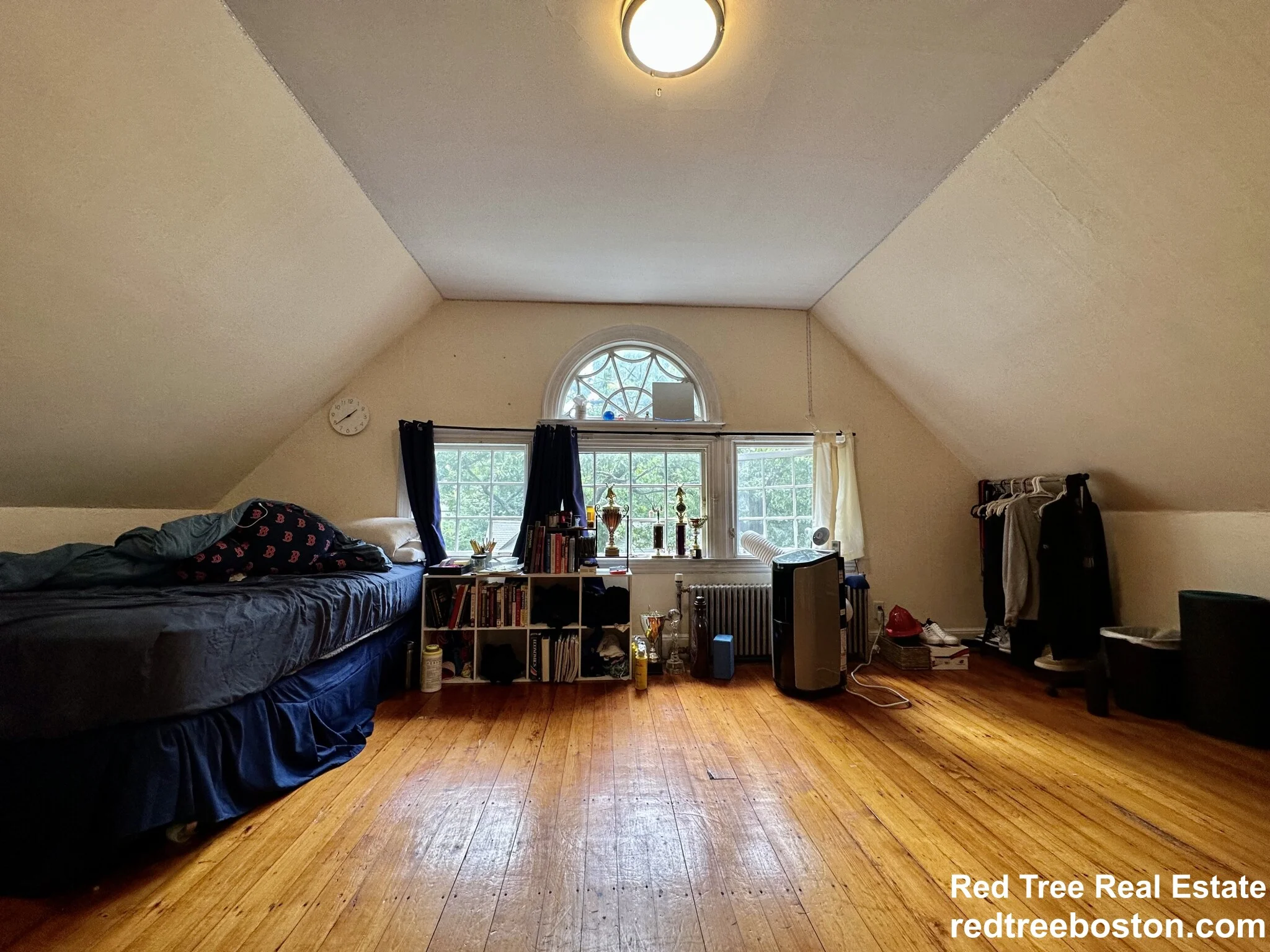 4 bed, 2 bath apartment for rent at 132 Kilsyth Rd Unit 2, Brighton — photo 17 of 19