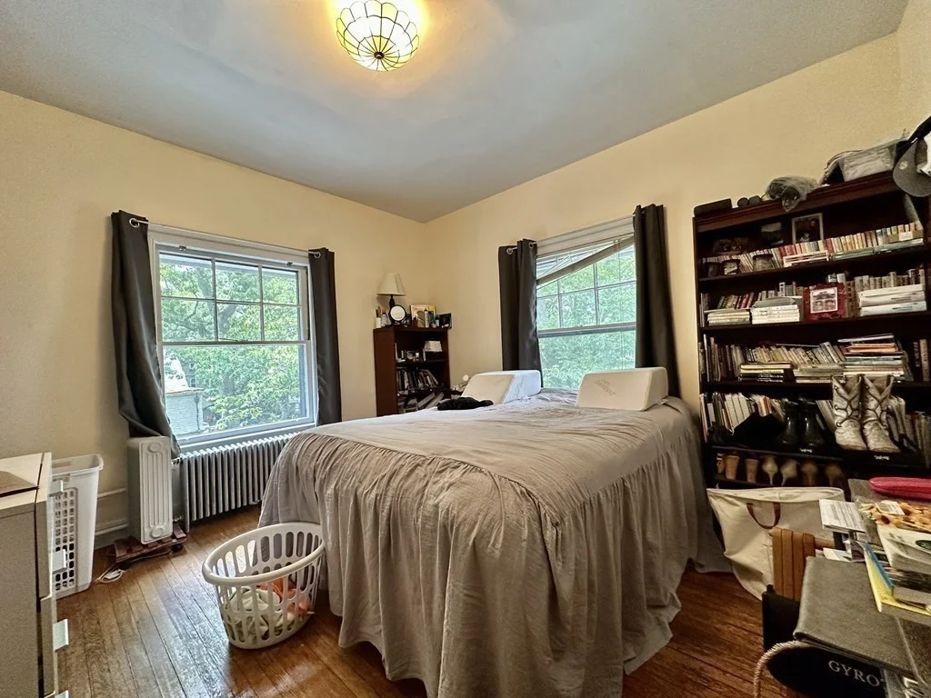 4 bed, 2 bath apartment for rent at 132 Kilsyth Unit 132, Boston — photo 6 of 19