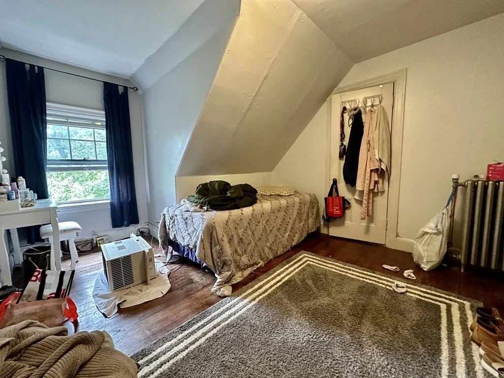 4 bed, 2 bath apartment for rent at 132 Kilsyth Unit 132, Boston — photo 15 of 19