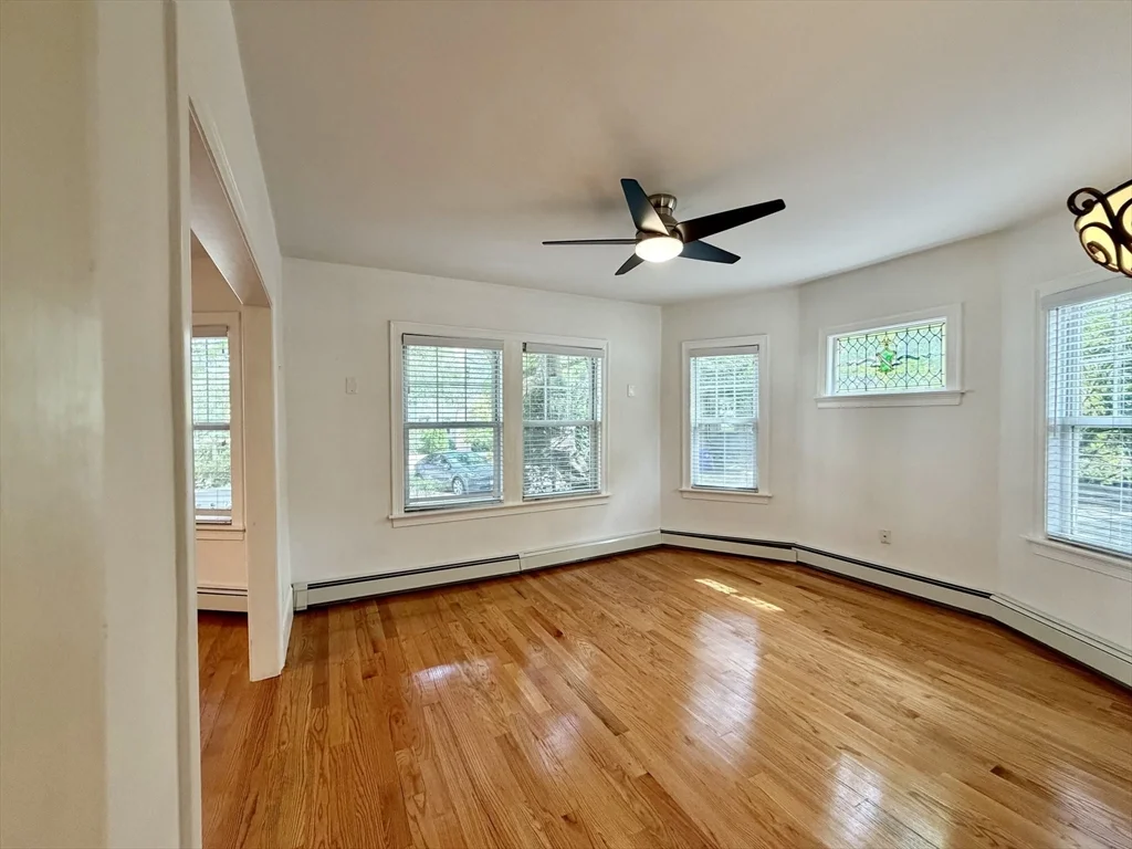 3 bed, 2 bath apartment for rent at 132 Middlesex Rd Unit 1, Chestnut Hill — photo 8 of 24
