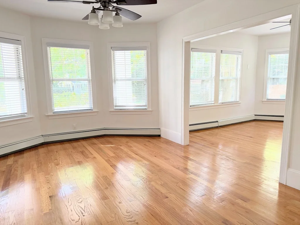 3 bed, 2 bath apartment for rent at 132 Middlesex Rd Unit 1, Chestnut Hill — photo 5 of 24