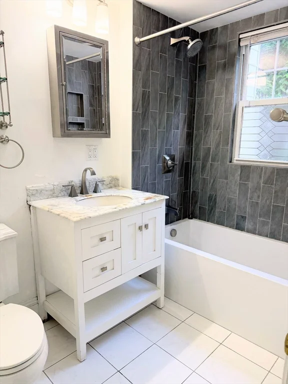 3 bed, 2 bath apartment for rent at 132 Middlesex Rd Unit 1, Chestnut Hill — photo 16 of 24