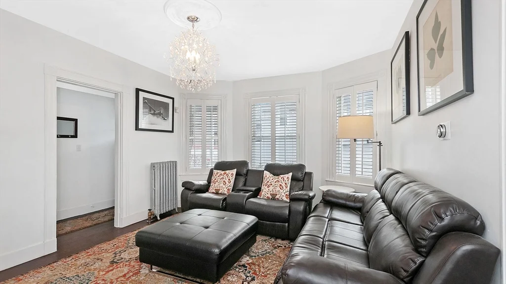 2 bed, 1 bath apartment for rent at 132 Myrtle St Unit 2, South Side — photo 4 of 14