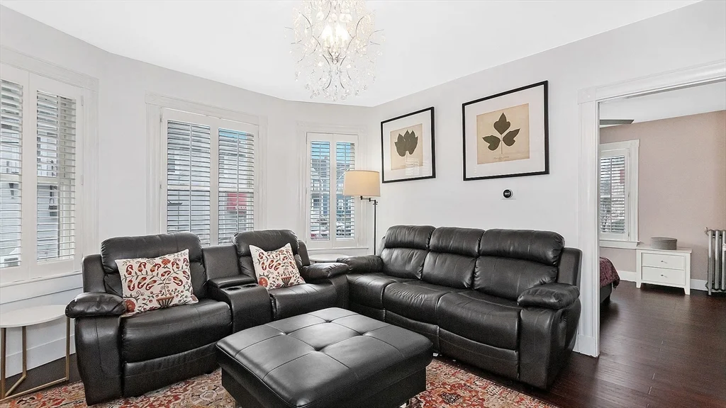 2 bed, 1 bath apartment for rent at 132 Myrtle St Unit 2, South Side — photo 3 of 14