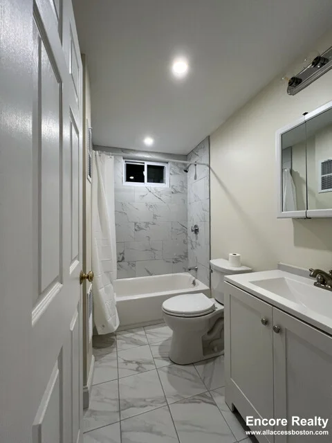 2 bed, 1 bath apartment for rent at 132 Oxford St Unit 3, Baldwin — photo 20 of 20