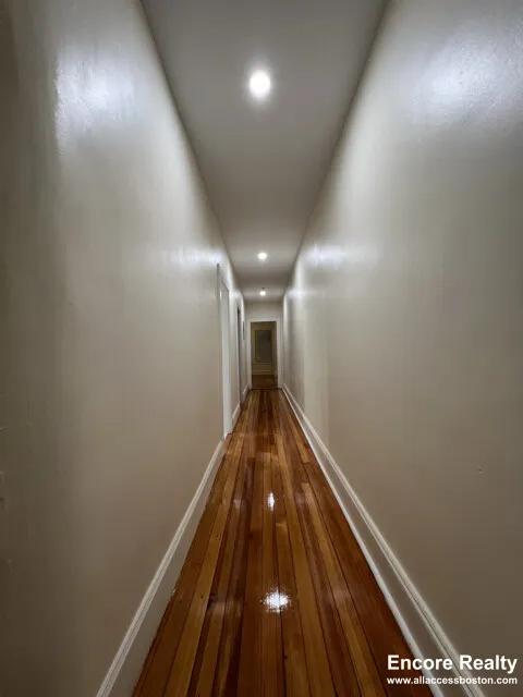 2 bed, 1 bath apartment for rent at 132 Oxford St Unit 3, Baldwin — photo 10 of 20