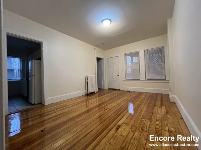 2 bed, 1 bath apartment for rent at 132 Oxford St Unit 3, Baldwin — photo 6 of 20
