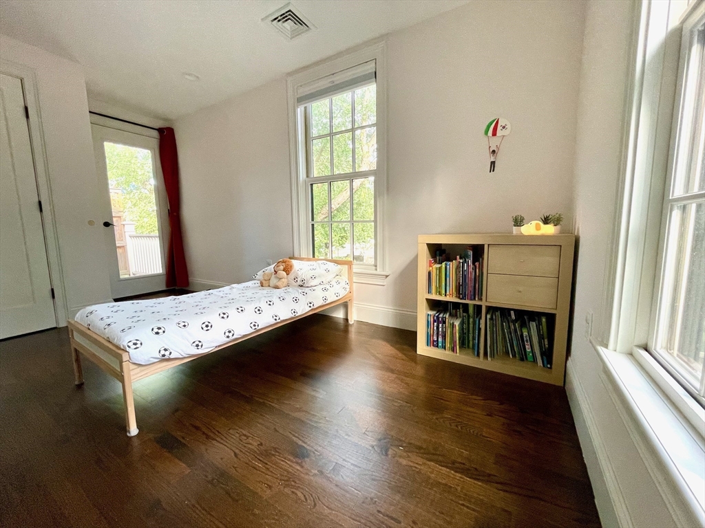 3 bed, 3 bath apartment for rent at 132 Rindge Ave Unit 1, Cambridge — photo 5 of 11
