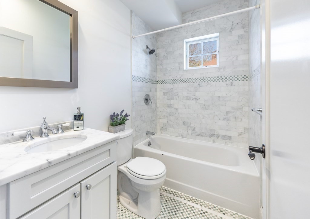 3 bed, 3 bath apartment for rent at 132 Rindge Ave Unit 1, Cambridge — photo 9 of 11