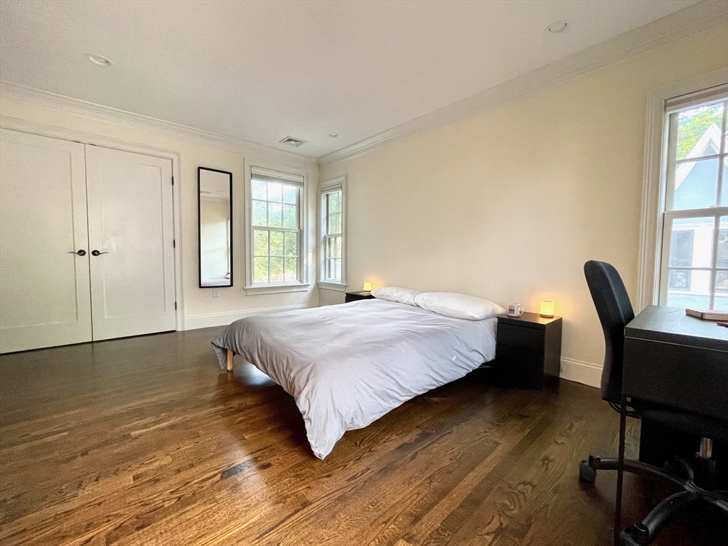 3 bed, 3 bath apartment for rent at 132 Rindge Ave Unit 1, Cambridge — photo 3 of 11