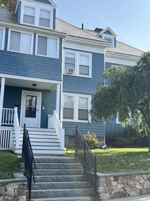 5 bed, 2 bath apartment for rent at 132 Riverside St Unit 132, Watertown — photo 1 of 10