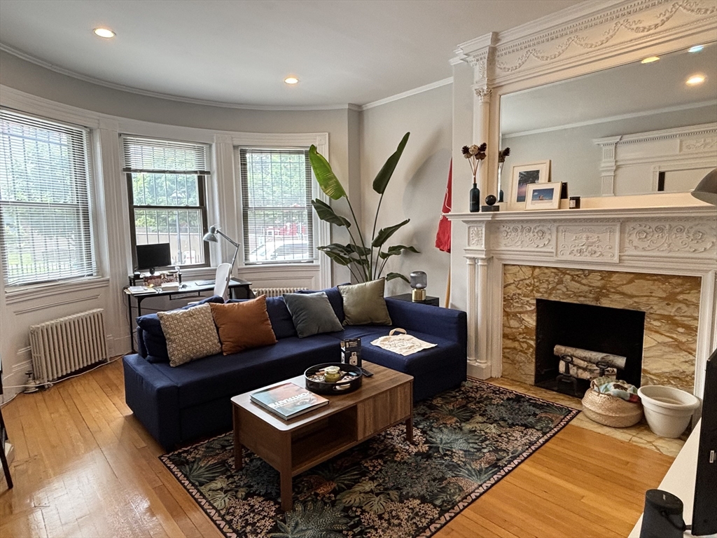 1 bed, 1 bath apartment for rent at 132 Saint Mary's St Unit 1, Fenway