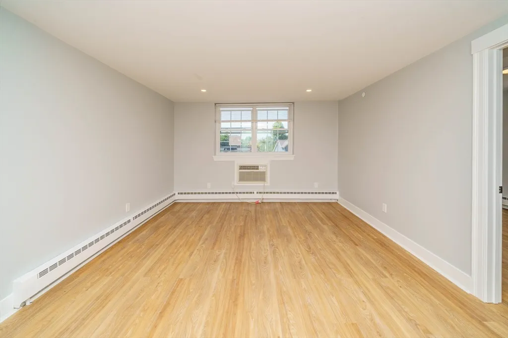 2 bed, 1 bath apartment for rent at 132 Sherman St Unit 9, Neighborhood Nine — photo 12 of 23