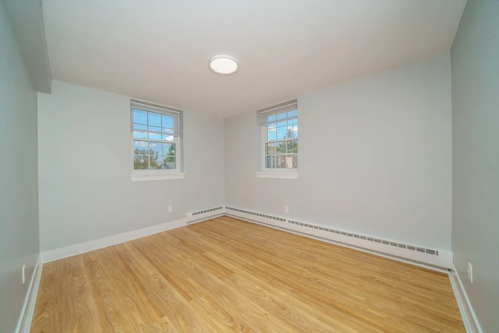 2 bed, 1 bath apartment for rent at 132 Sherman St Unit 9, Neighborhood Nine — photo 10 of 23
