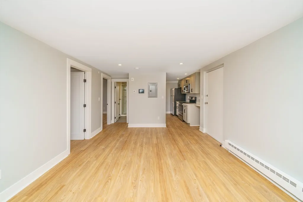 2 bed, 1 bath apartment for rent at 132 Sherman St Unit 9, Neighborhood Nine — photo 7 of 23
