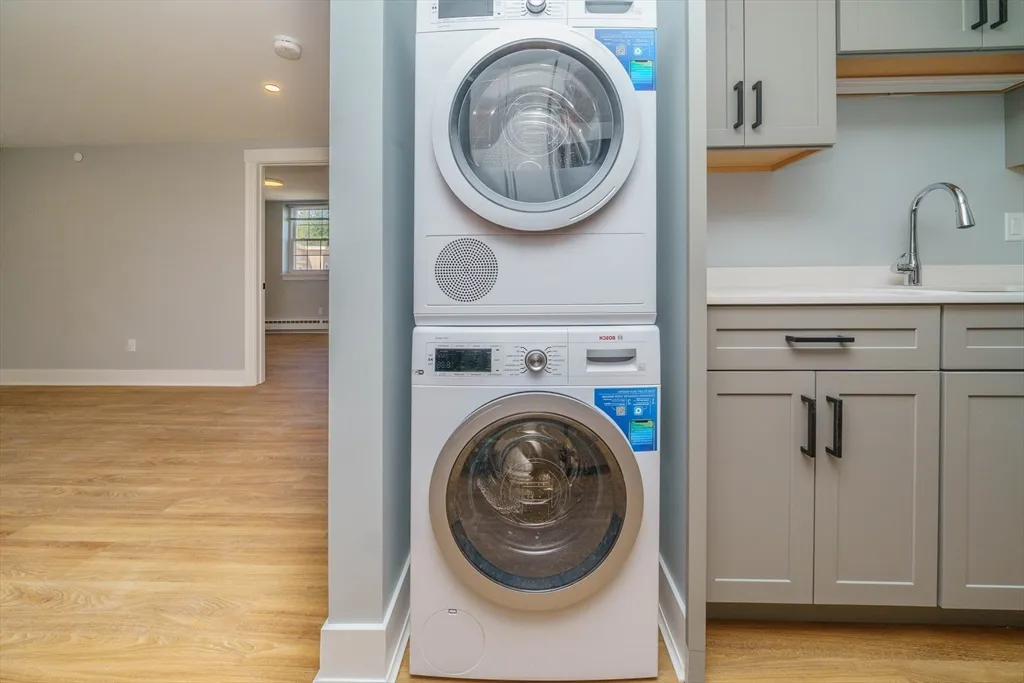 2 bed, 1 bath apartment for rent at 132 Sherman St Unit 9, Neighborhood Nine — photo 4 of 23