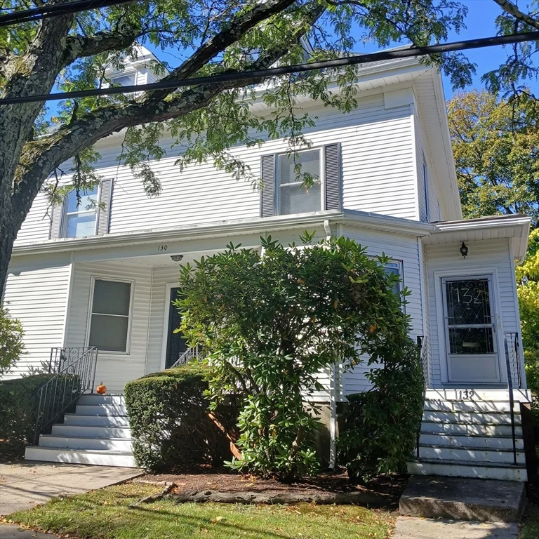 4 bed, 2 bath apartment for rent at 132 Thorndike St Unit 2, Coolidge Corner — photo 1 of 25