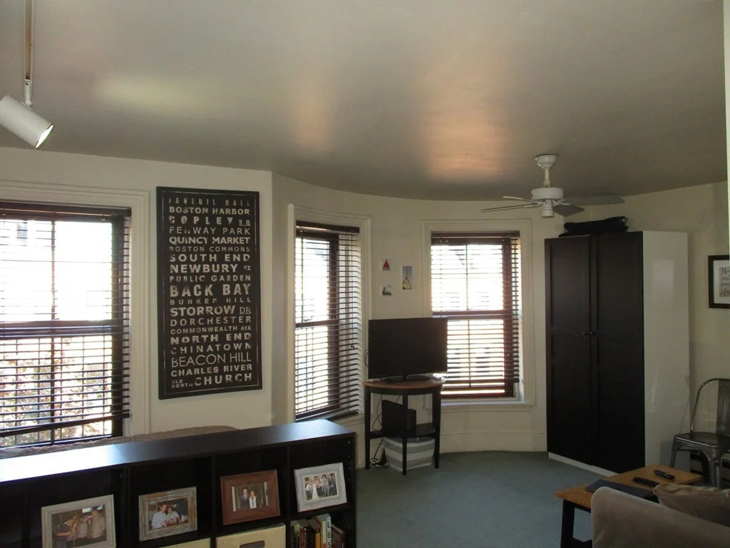 Studio bed, 1 bath apartment for rent at 132 West Concord Unit 3, South End — photo 3 of 18